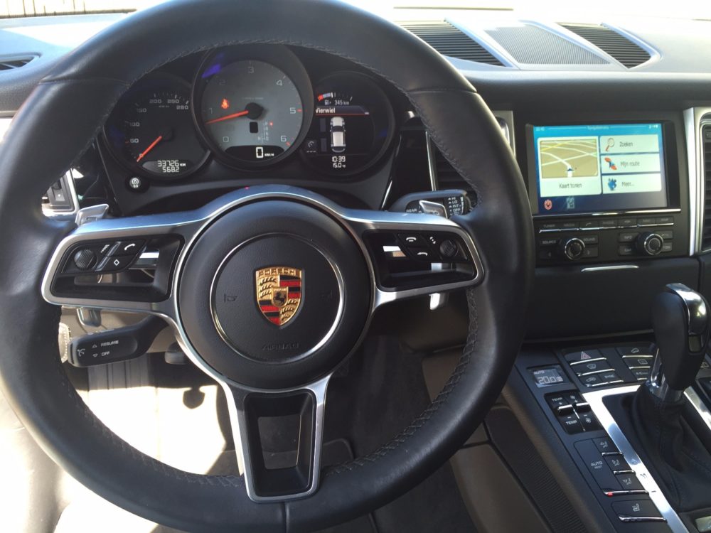 porsche navi